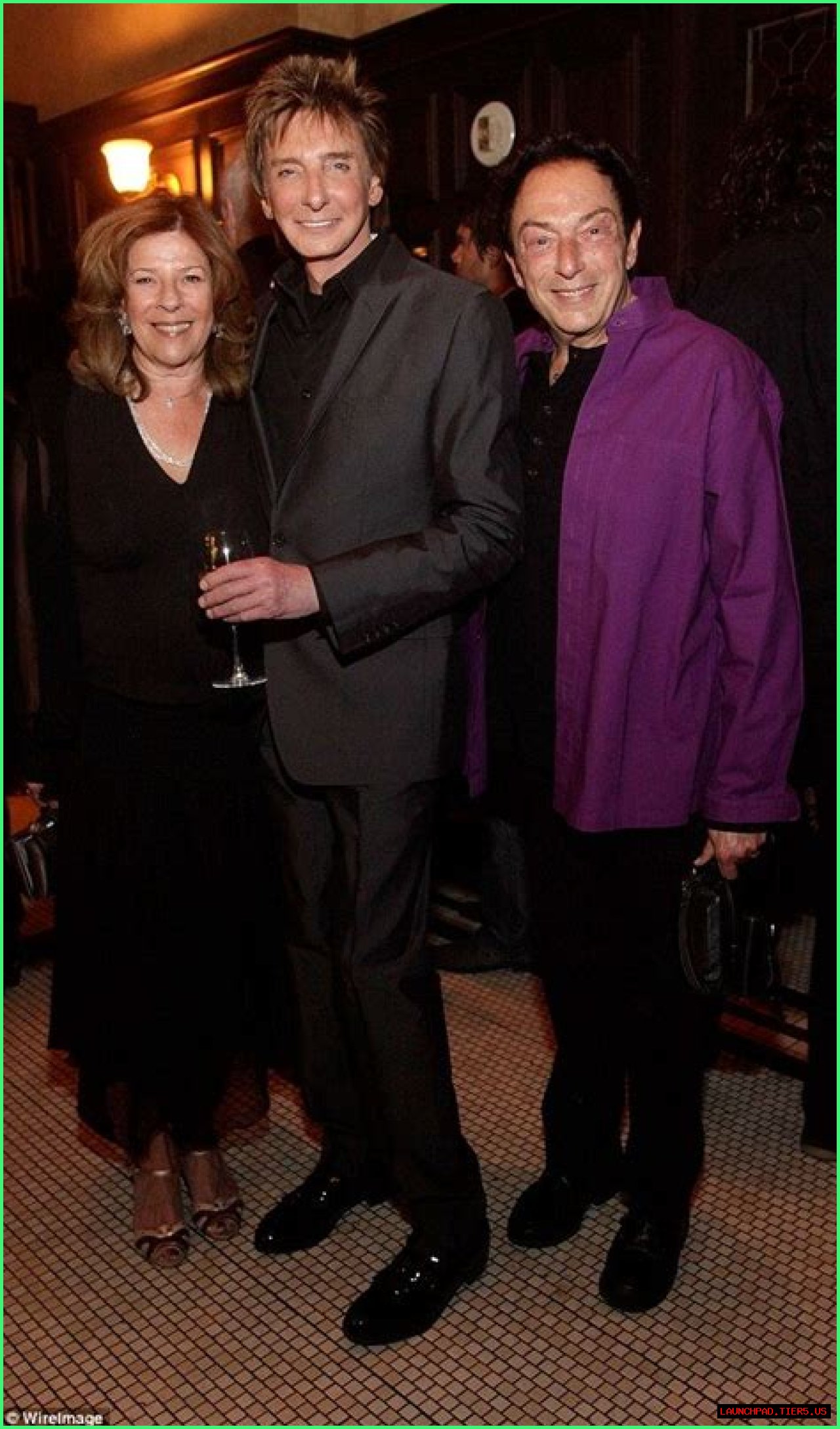 Unveiling The Romantic Life Of Barry Manilow: A Look At His Girlfriends